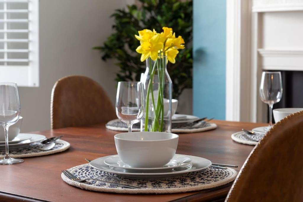 Regency Grade II Listed Townhouse By Centre And Beach Brighton Exterior foto