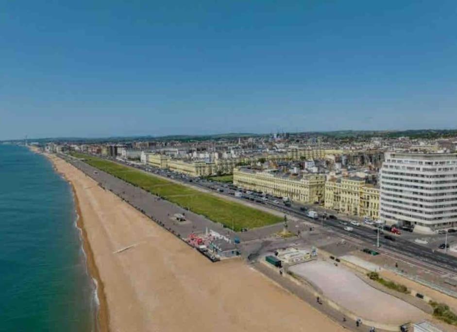 Regency Grade II Listed Townhouse By Centre And Beach Brighton Exterior foto