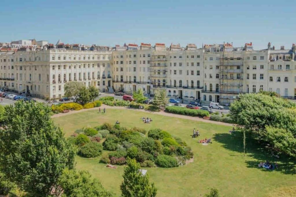 Regency Grade II Listed Townhouse By Centre And Beach Brighton Exterior foto