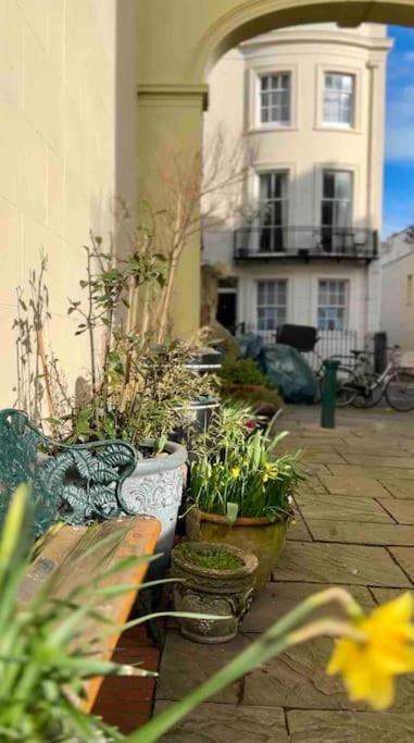 Regency Grade II Listed Townhouse By Centre And Beach Brighton Exterior foto