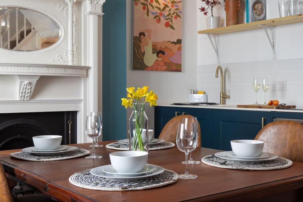 Regency Grade II Listed Townhouse By Centre And Beach Brighton Exterior foto